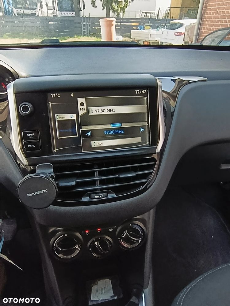 Peugeot 208 82 VTI Allure - 10