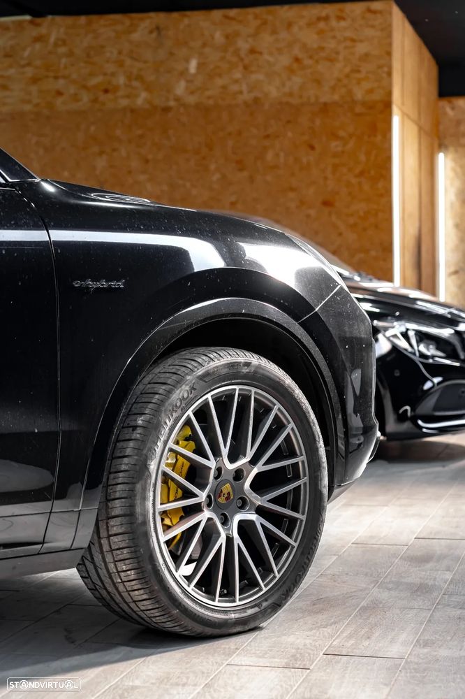 Porsche Cayenne Coupé - 26