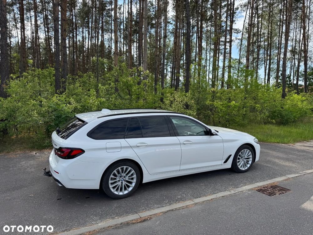 BMW Seria 5 520d Luxury Line - 4