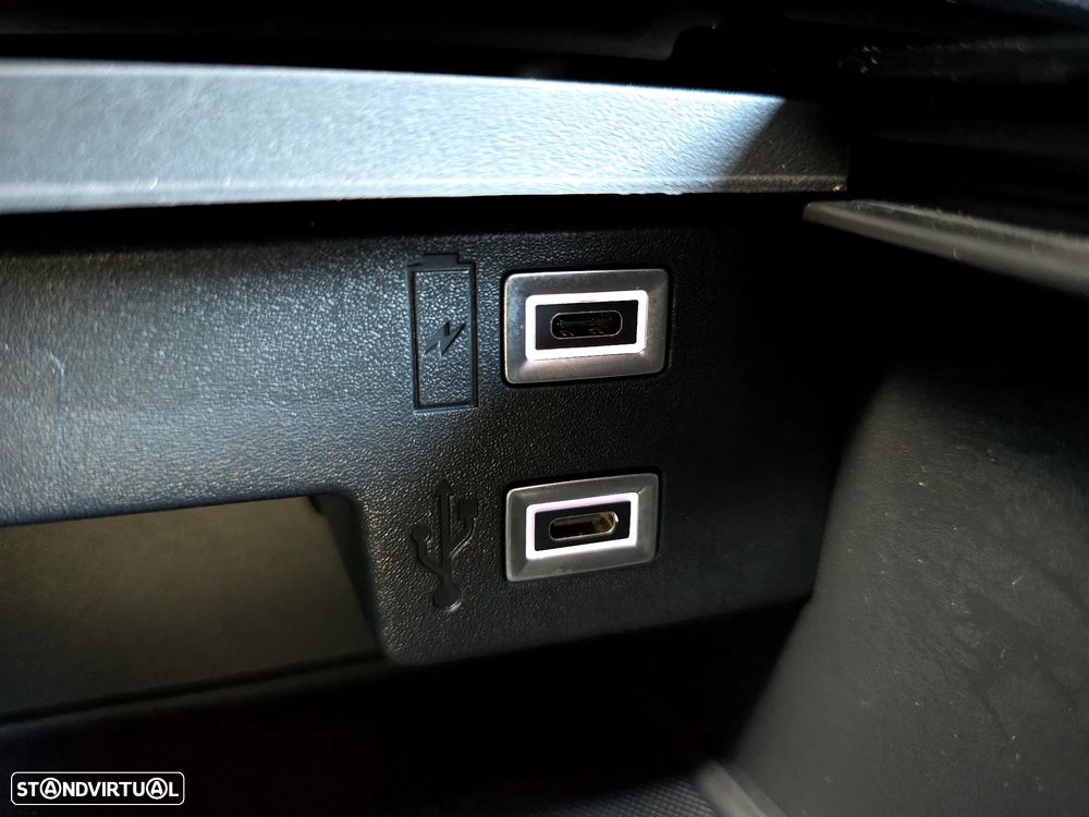 Opel Astra 1.2 T GS Line - 27