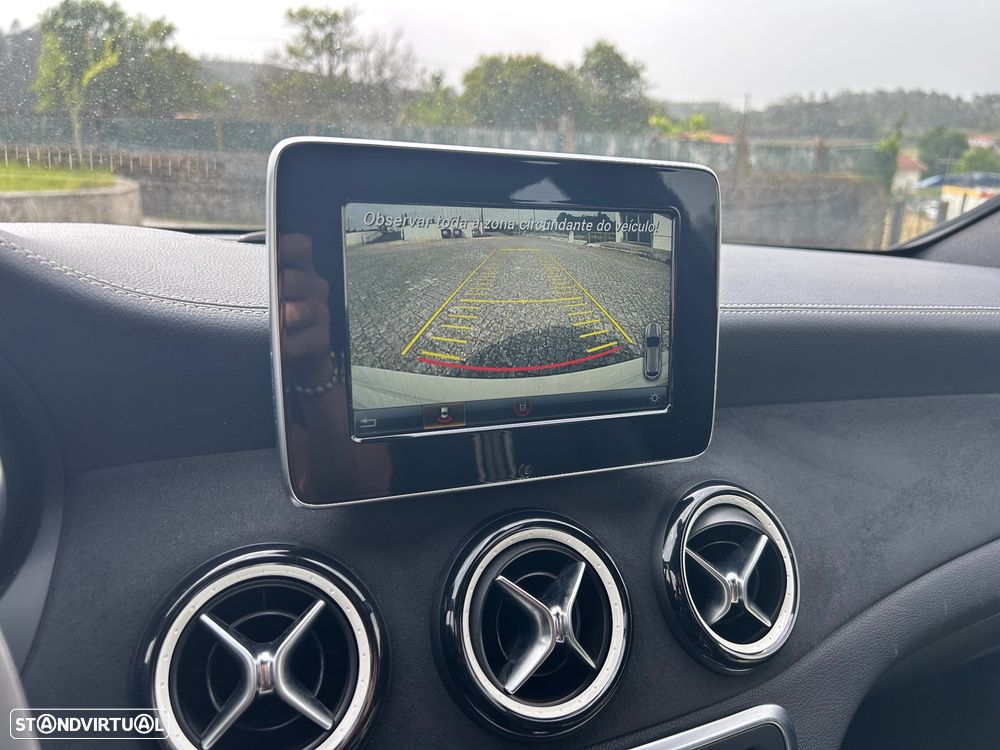 Mercedes-Benz CLA 180 d AMG Line - 25