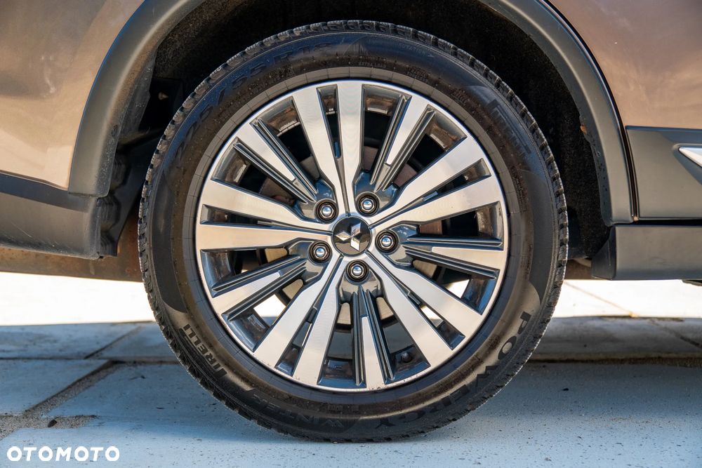 Mitsubishi Outlander 2.0 Intense 2WD CVT - 12