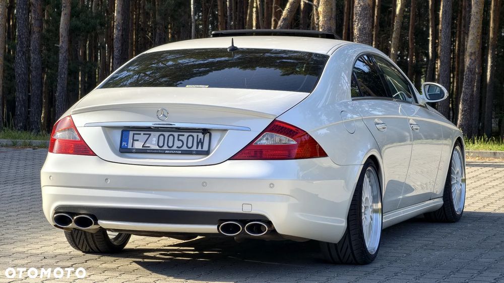 Mercedes-Benz CLS 500 - 12