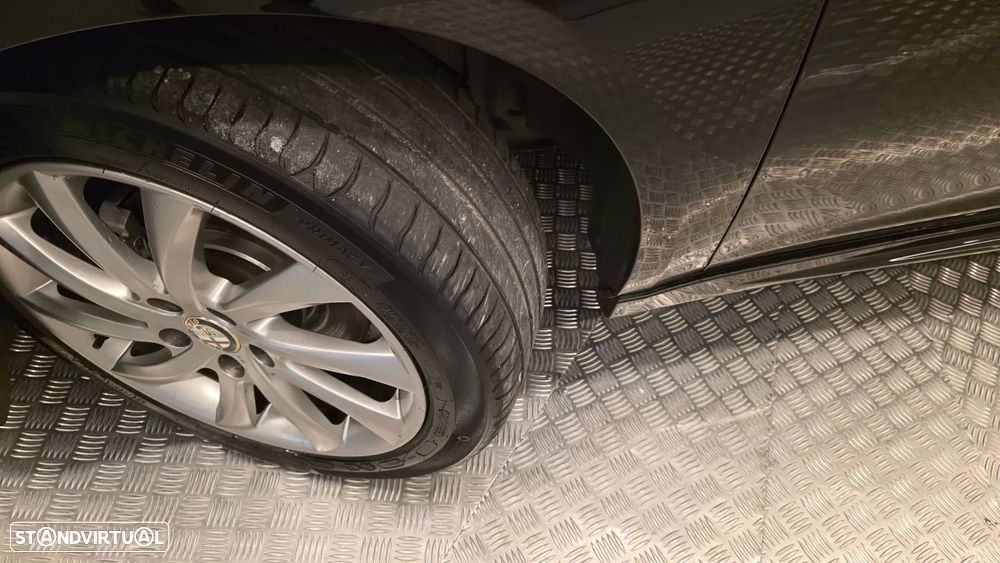 Alfa Romeo Giulietta 1.6 JTDm Progression - 30