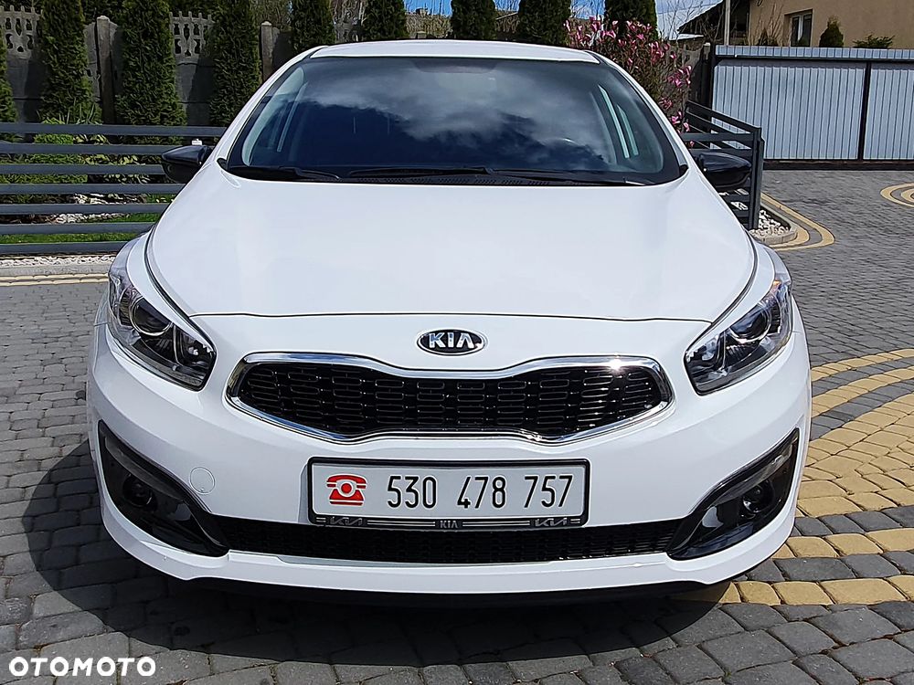 Kia Ceed - 15