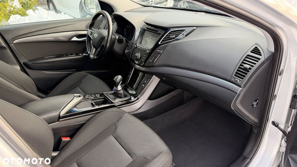 Hyundai i40 Kombi blue 1.7 CRDi Premium - 9