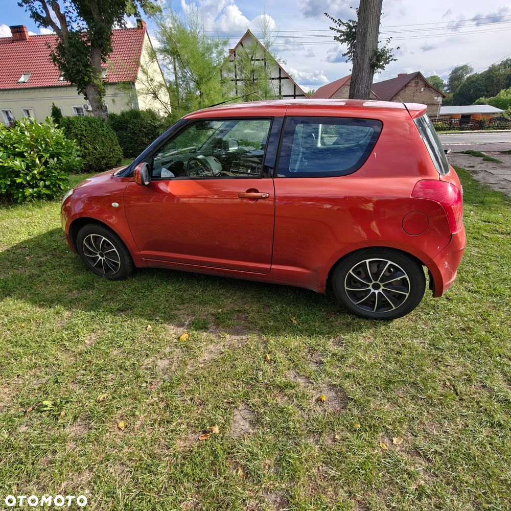 Suzuki Swift 1.3 Classic - 6