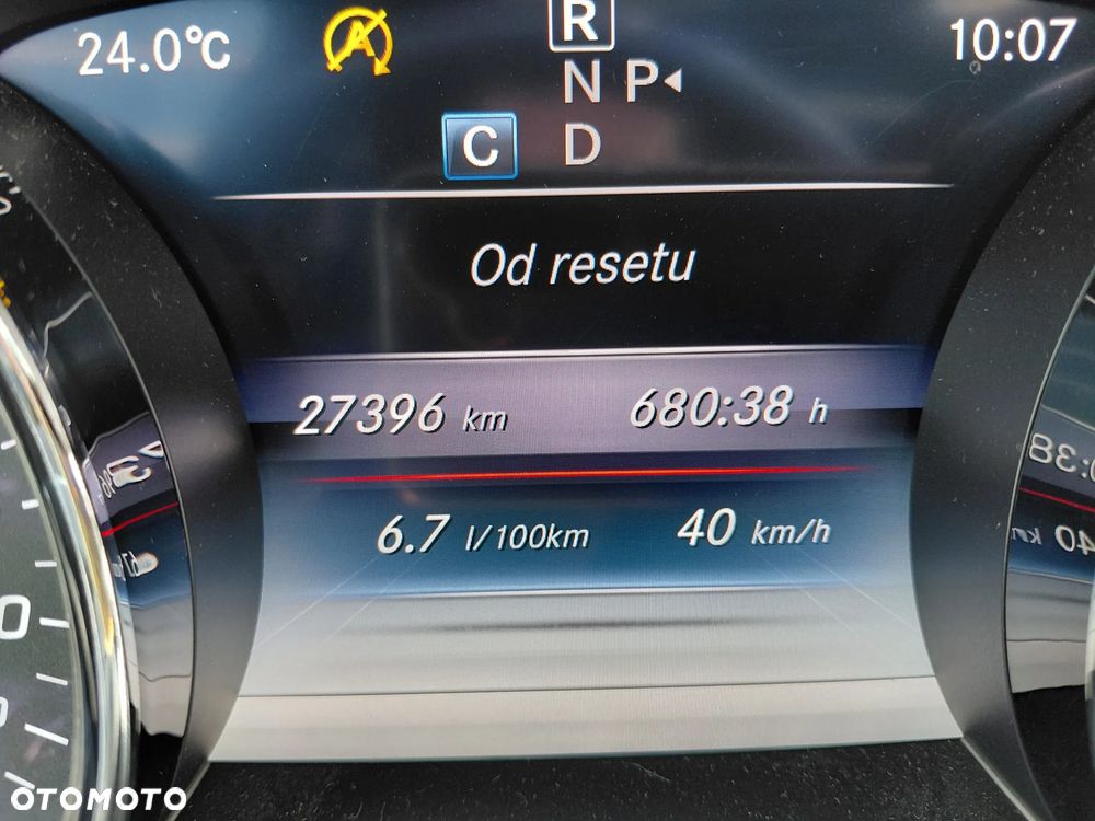 Mercedes-Benz Klasa E 220 d 4-Matic 9G-TRONIC - 28