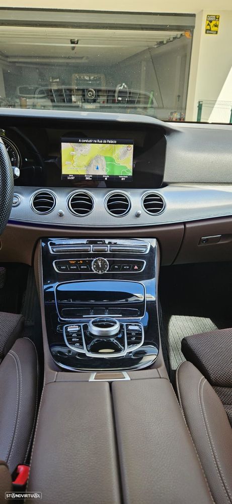 Mercedes-Benz E 220 d Avantgarde+ - 12