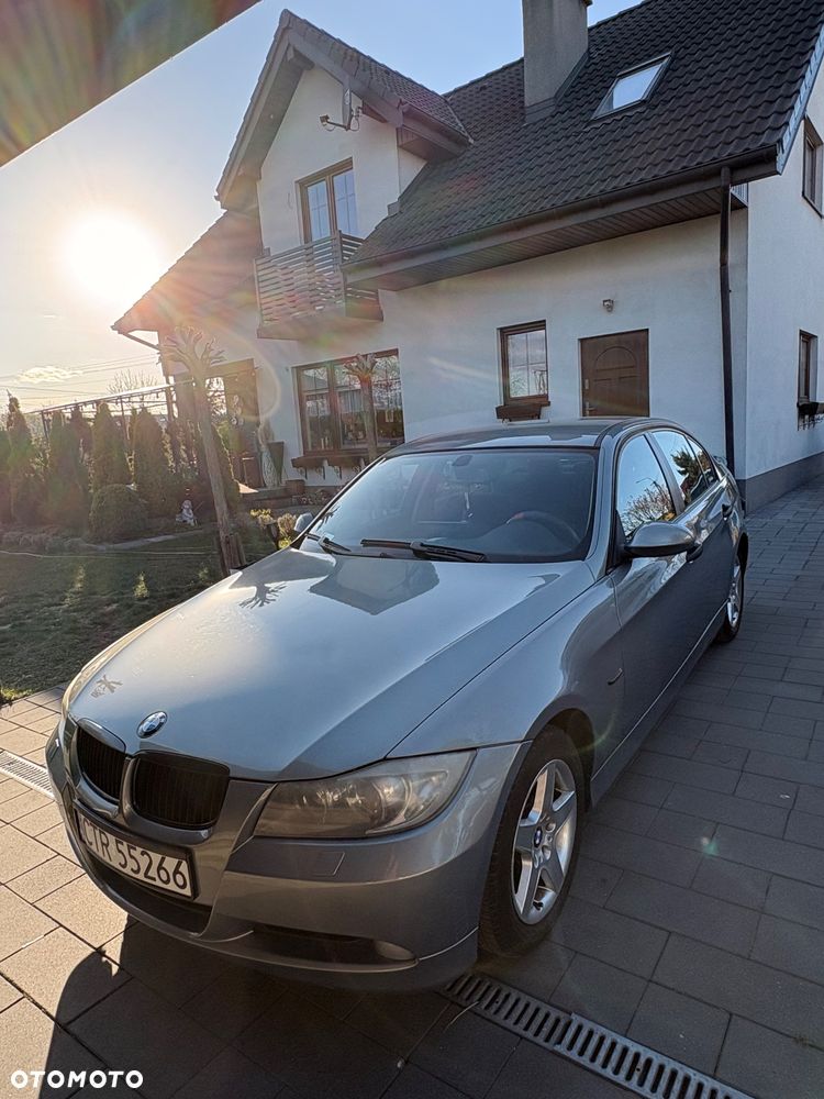 BMW Seria 3 318i - 3