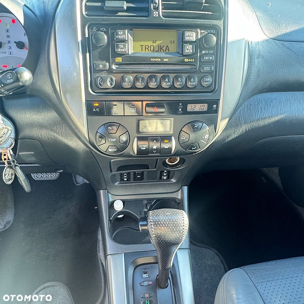 Toyota RAV4 2.0 VVT-i 4x4 - 7