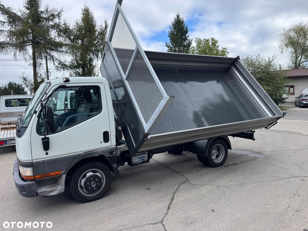 Mitsubishi Canter - 14