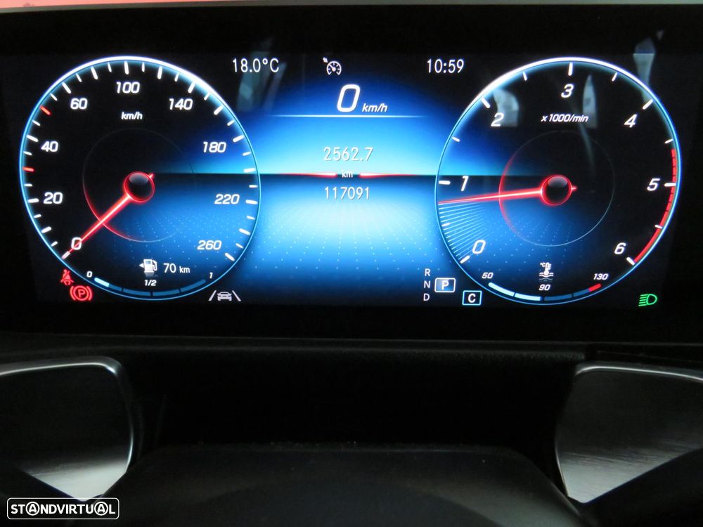 Mercedes-Benz GLB 180 d AMG Line - 19