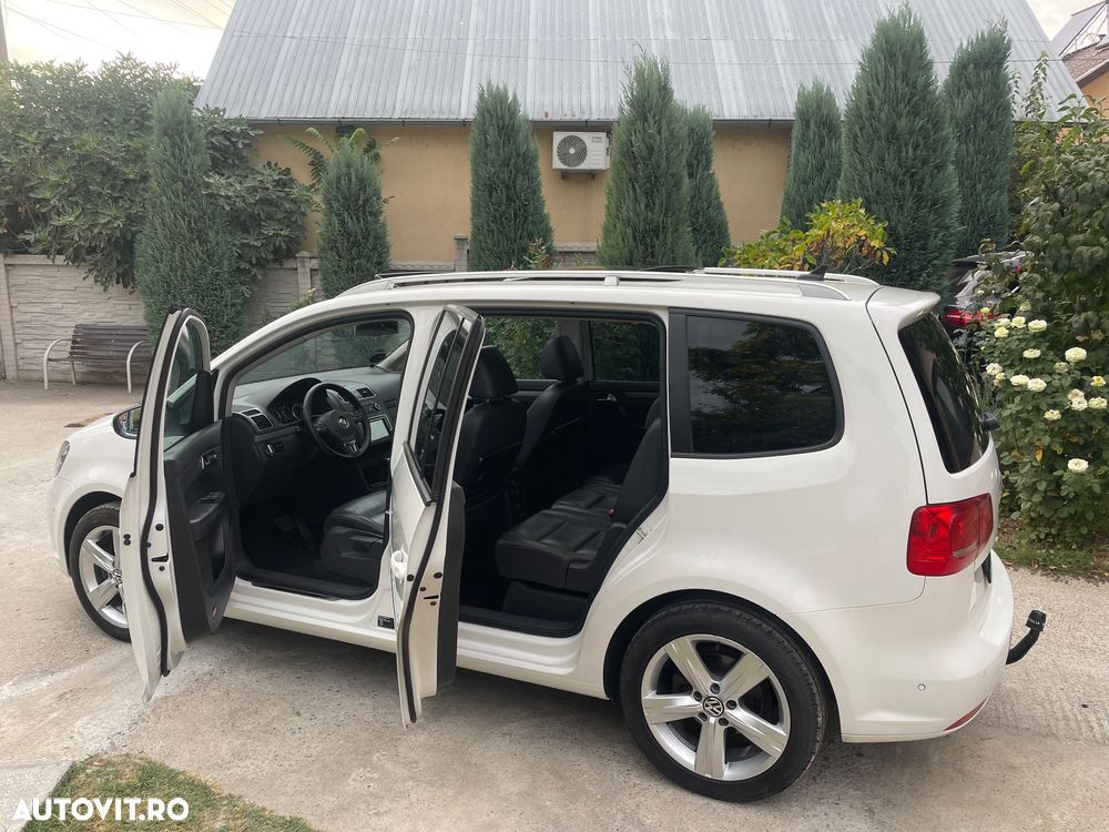 Volkswagen Touran - 15