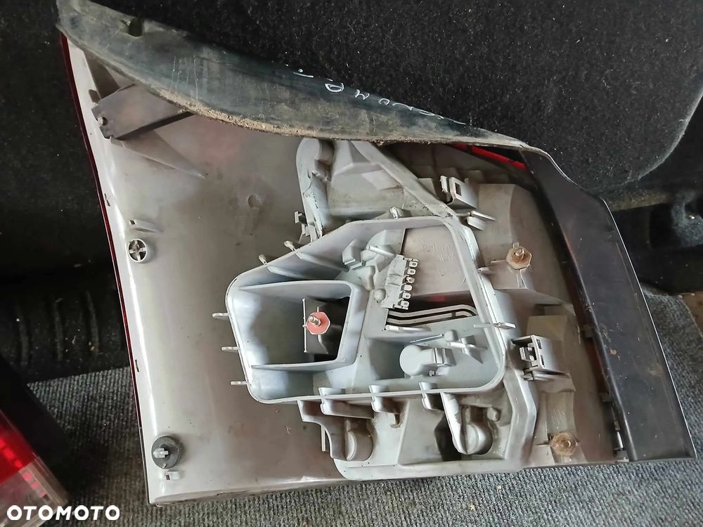 Opel Signum Lampa tylna prawa - 4