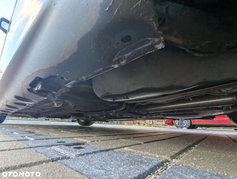 BMW Seria 3 323Ci - 16