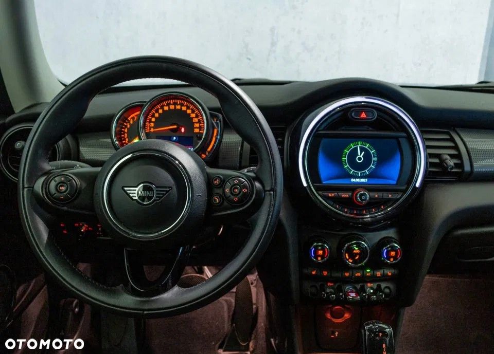 MINI Cooper Standard - 9