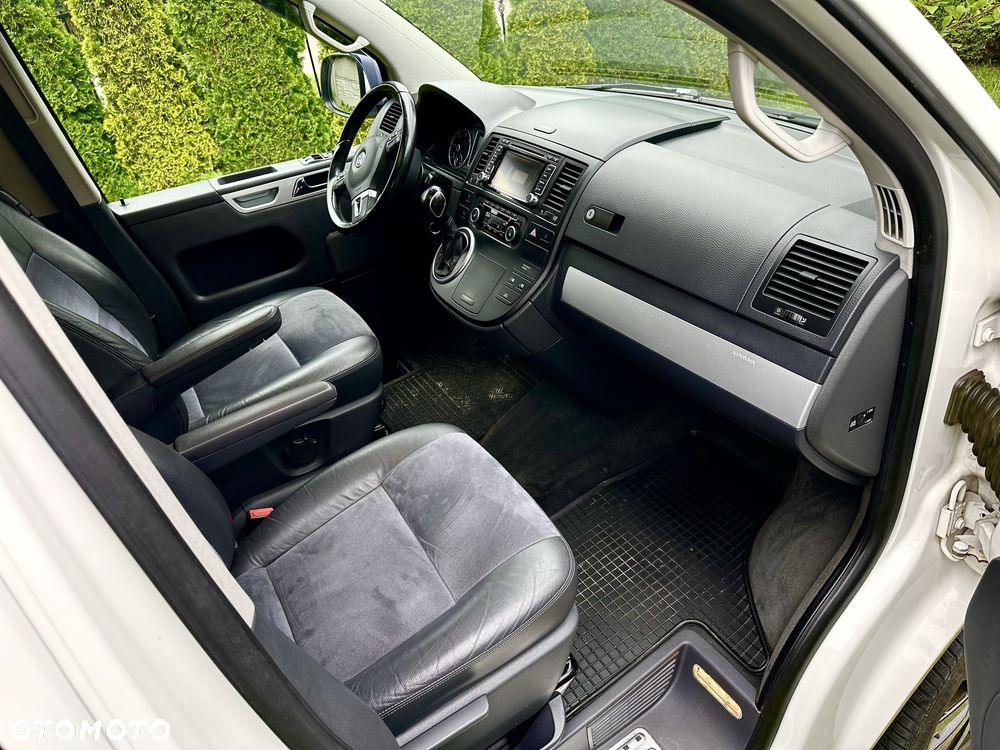 Volkswagen Multivan - 7