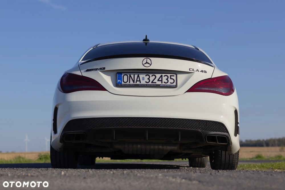 Mercedes-Benz CLA 45 AMG 4-Matic - 13