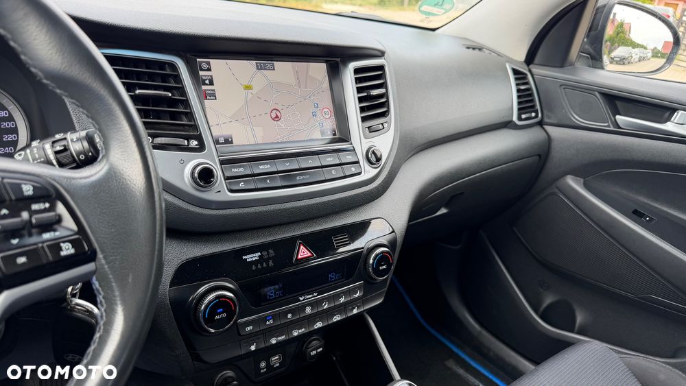 Hyundai Tucson 1.7 CRDI BlueDrive Style 2WD - 22