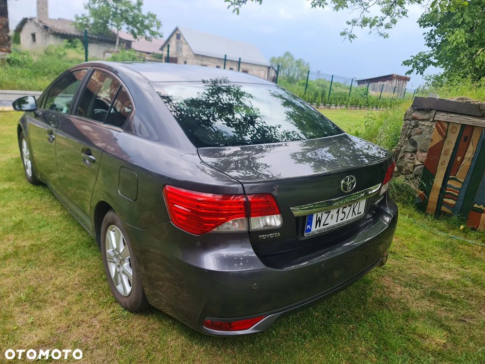 Toyota Avensis - 5