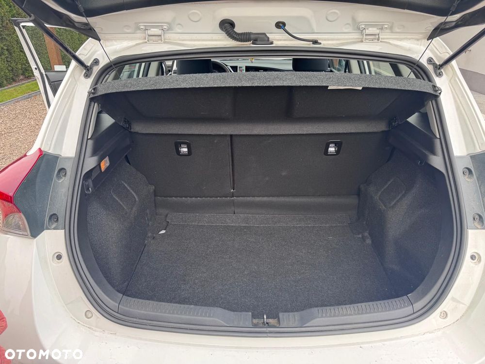 Toyota Auris 1.33 VVT-i Active - 2