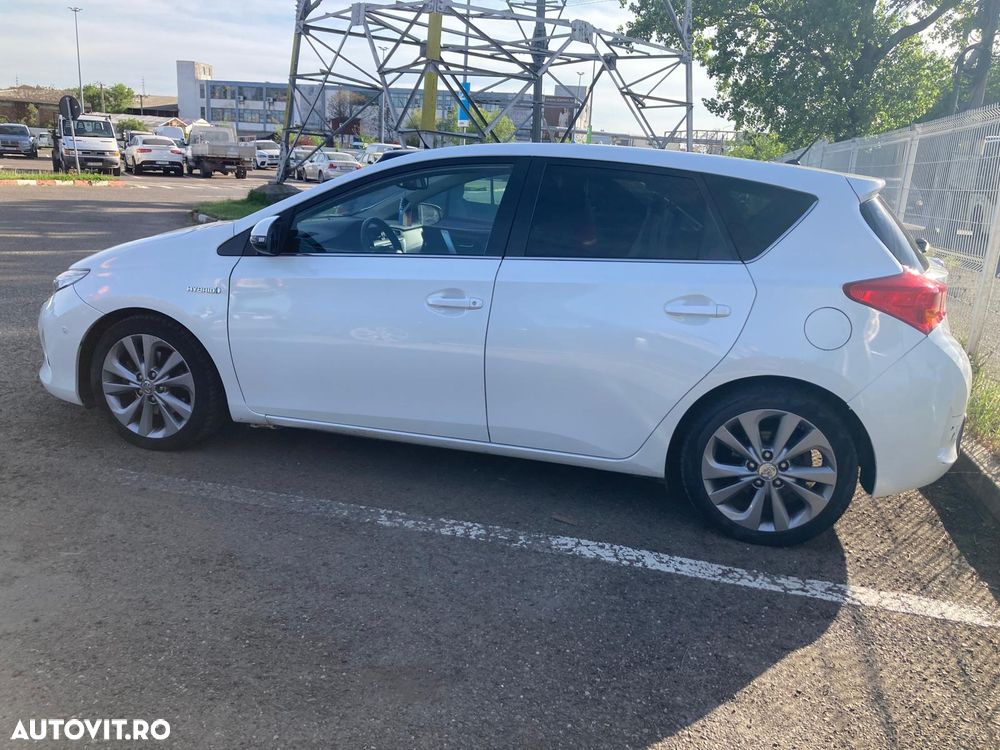 Toyota Auris 1.8 L VVT-i Luna - 9