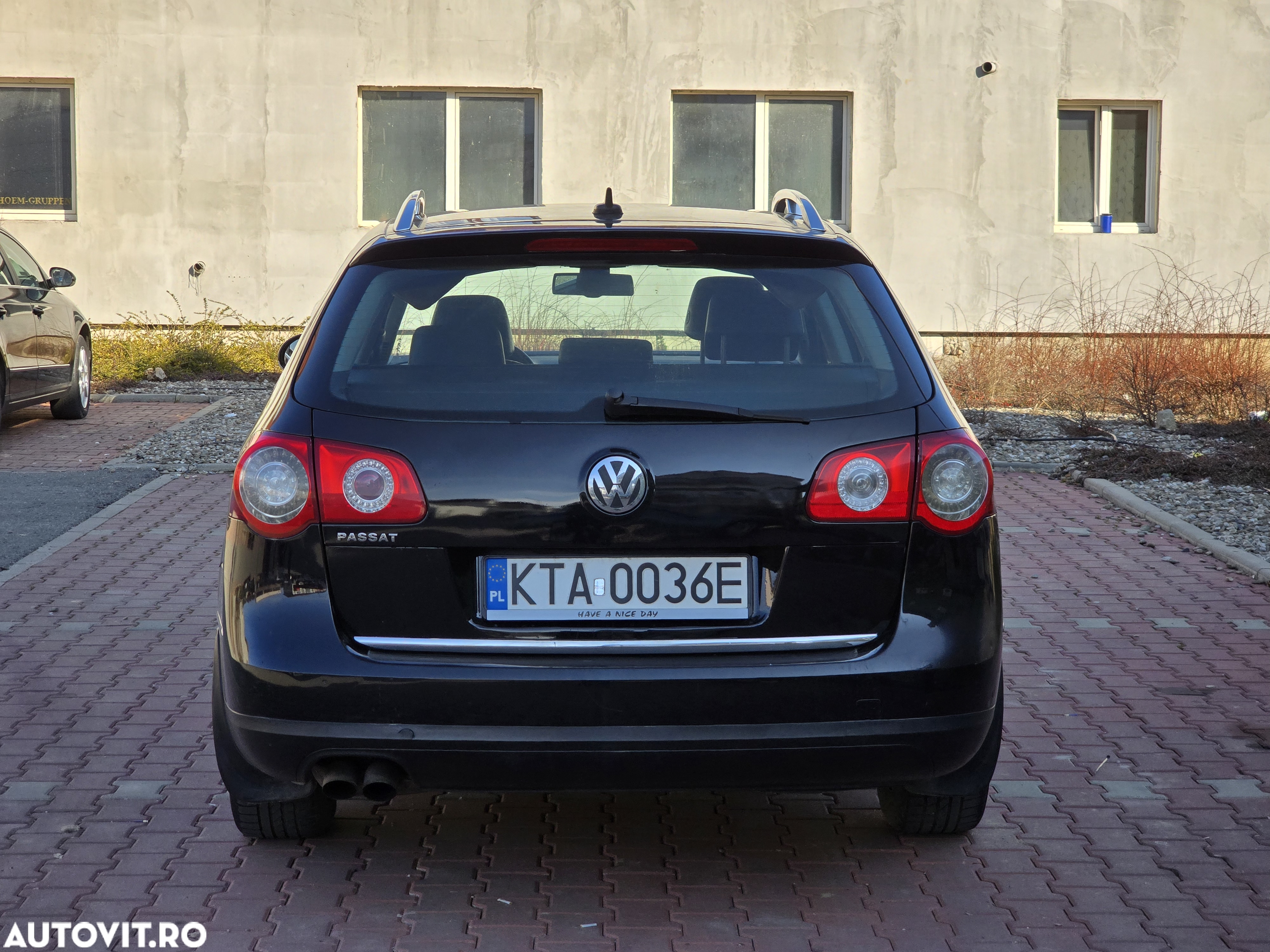 Volkswagen Passat Variant 2.0 Blue TDI DSG SCR Highline - 11