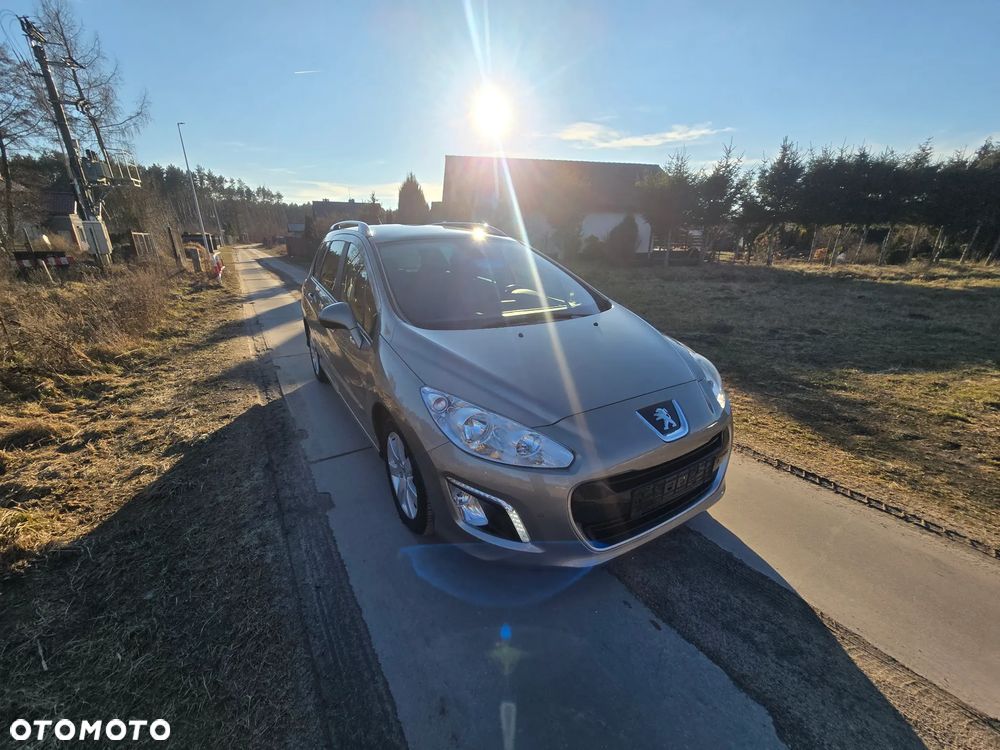 Peugeot 308 1.6 HDi Premium Plus - 1