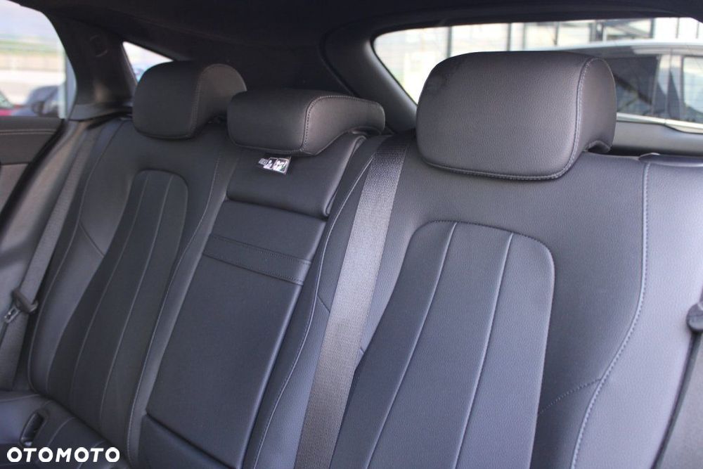 Mercedes-Benz CLA - 20