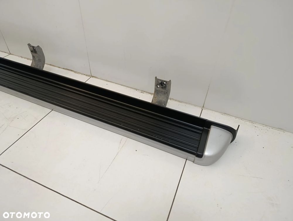 Stopień listwa progowa długa kabina Renault Alaskan Navara NP300 D23 4D - 2