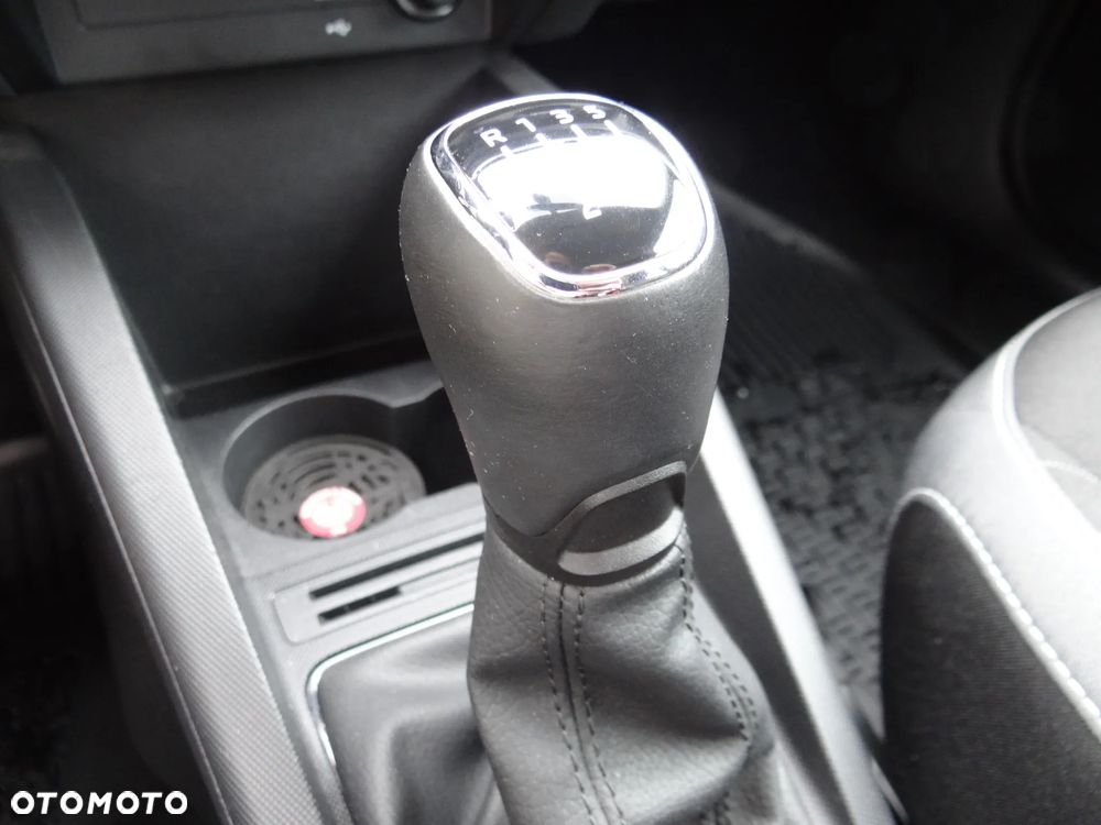 Skoda Fabia 1.0 TSI Ambition - 36