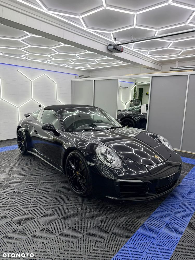 Porsche 911 Targa 4 PDK - 6