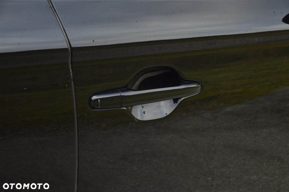 Mitsubishi Outlander 2.0 4WD Top - 31