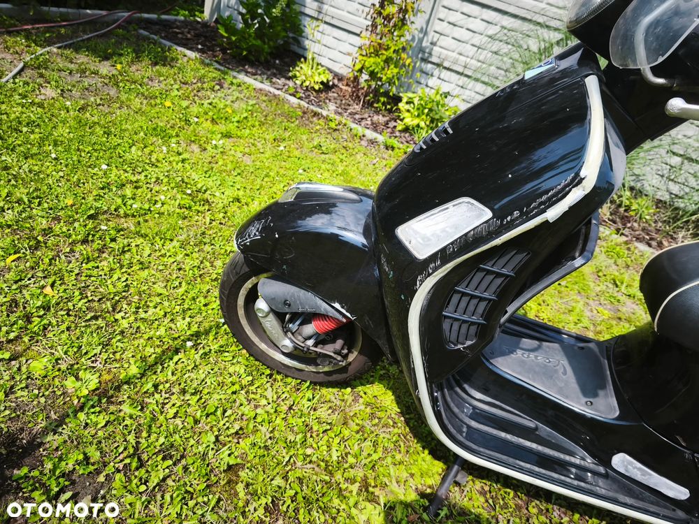 Piaggio Vespa - 3