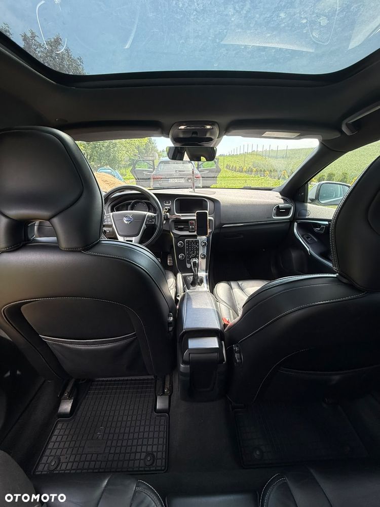 Volvo V40 D2 Drive-E R-Design Kinetic - 5