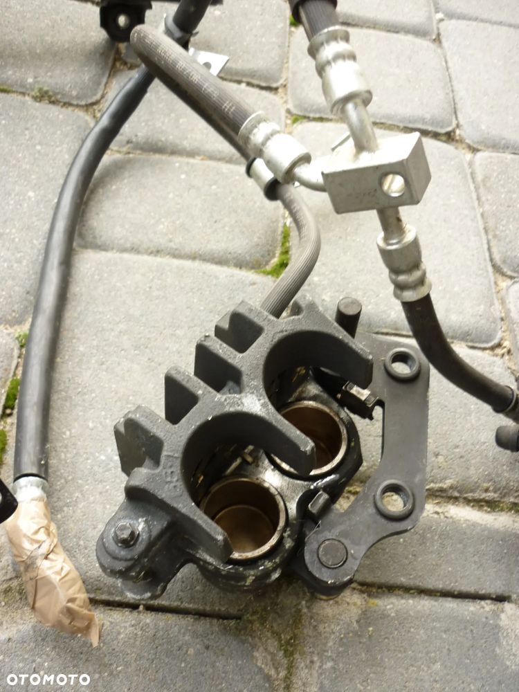 Zaciski hamulcowe Suzuki SV 650 rok 2003-2009 przednie z przewodami - 3