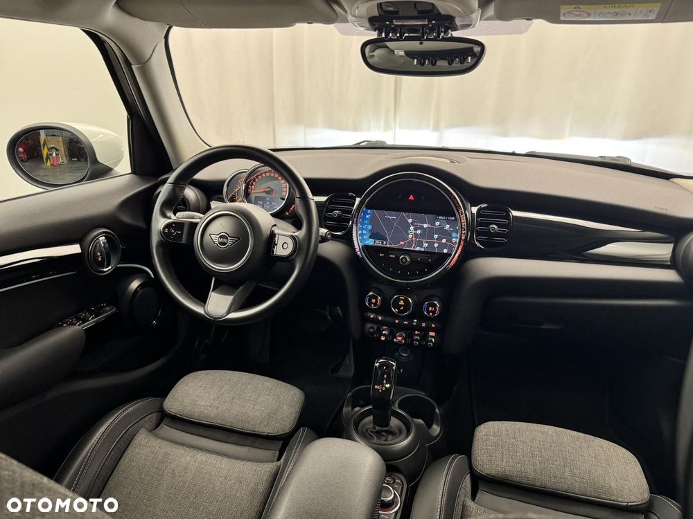 MINI Cooper Classic Trim - 18