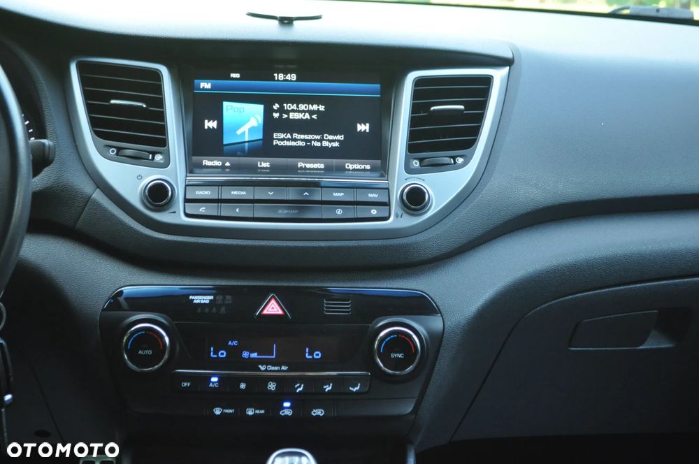 Hyundai Tucson blue 1.7 CRDi 2WD Style - 26