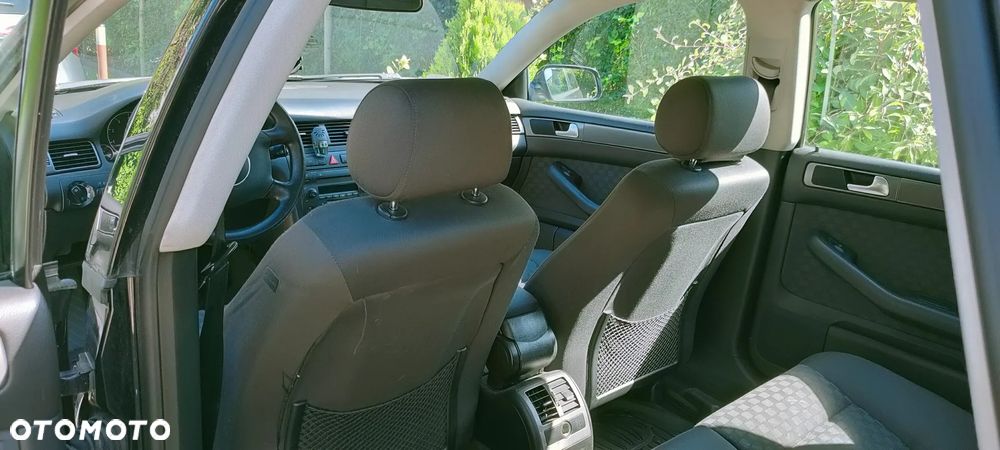 Audi A6 Avant 2.4 Multitronic - 16