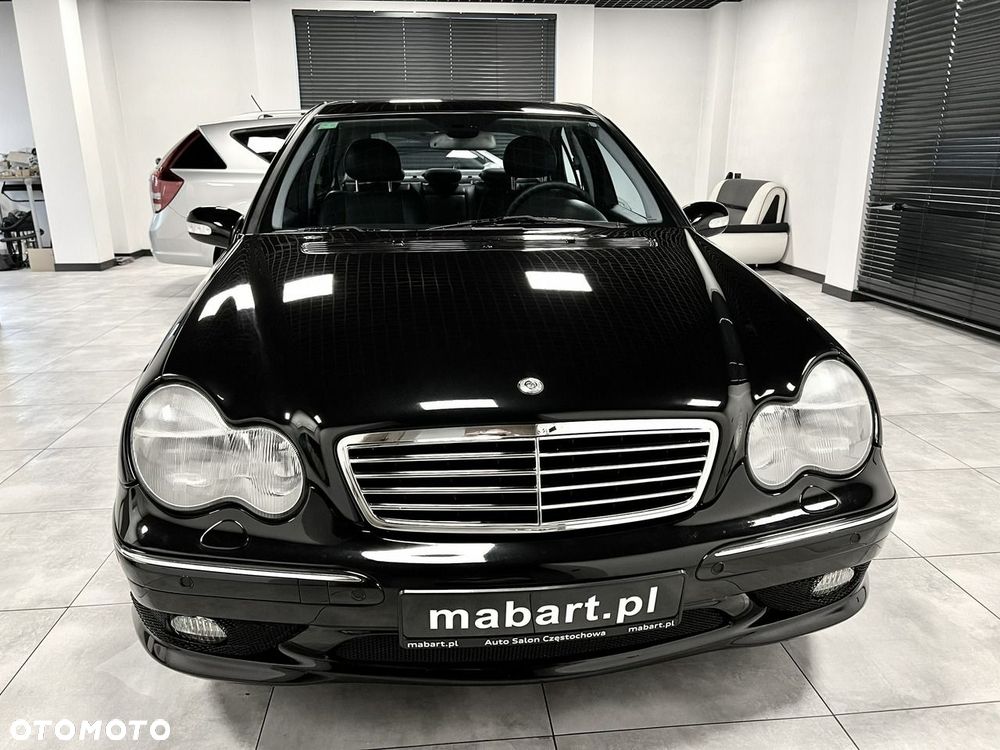 Mercedes-Benz Klasa C 32 AMG - 7