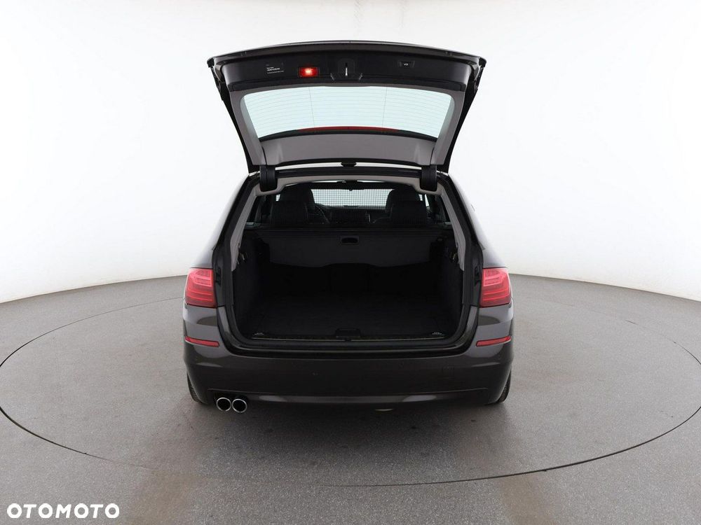 BMW Seria 5 520d xDrive - 20