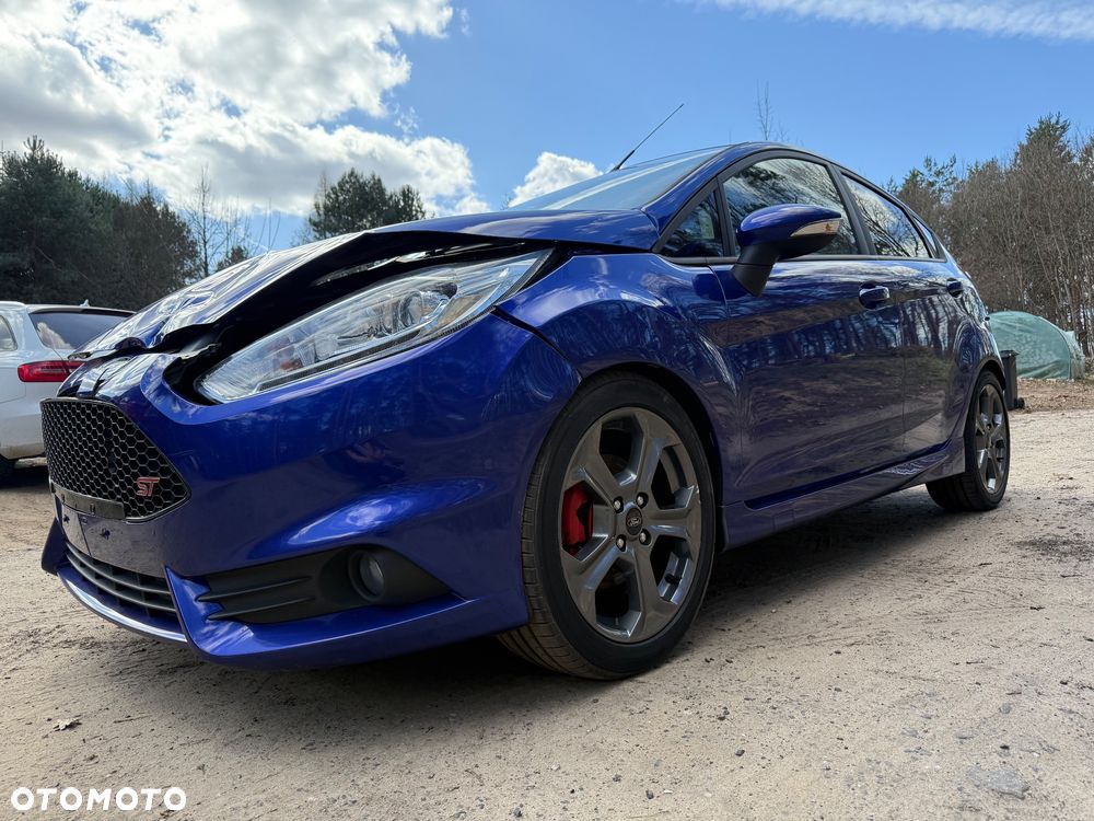 Ford Fiesta 1.6 EcoBoost ST - 13