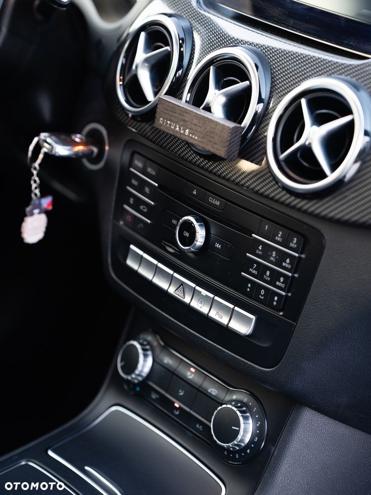 Mercedes-Benz Klasa B 180 7G-DCT AMG Line - 9