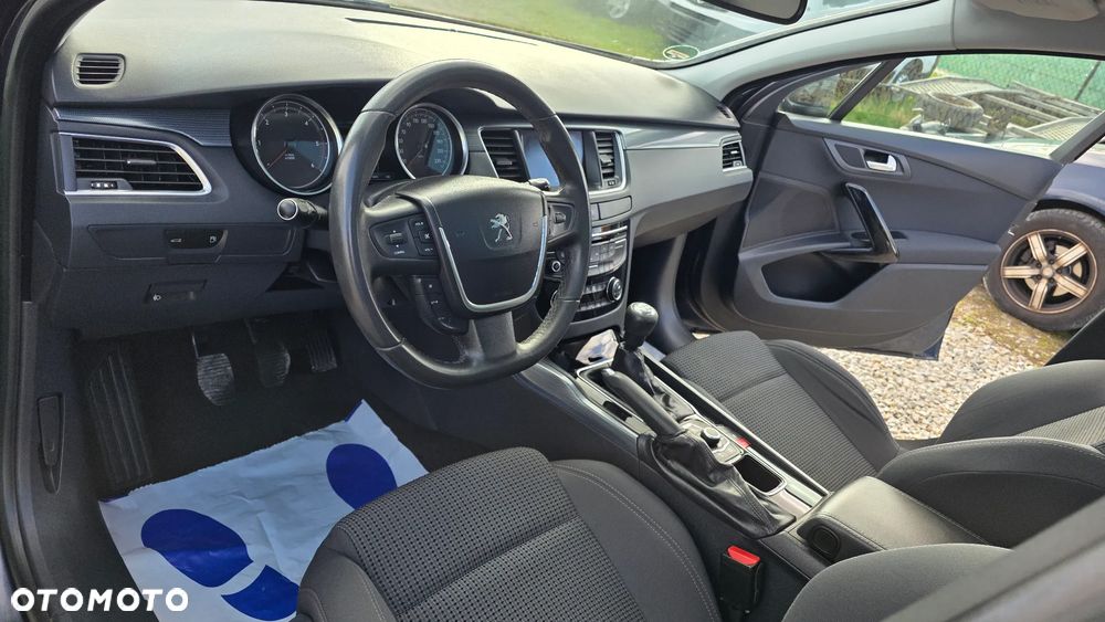 Peugeot 508 HDi FAP 140 Allure - 11