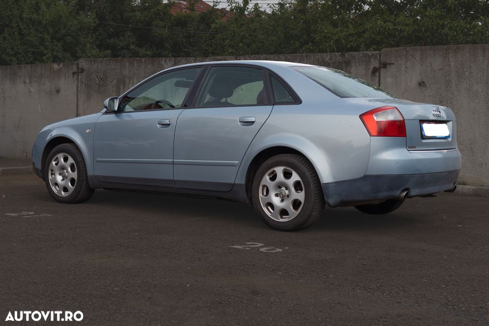 Audi A4 Limuzina - 5