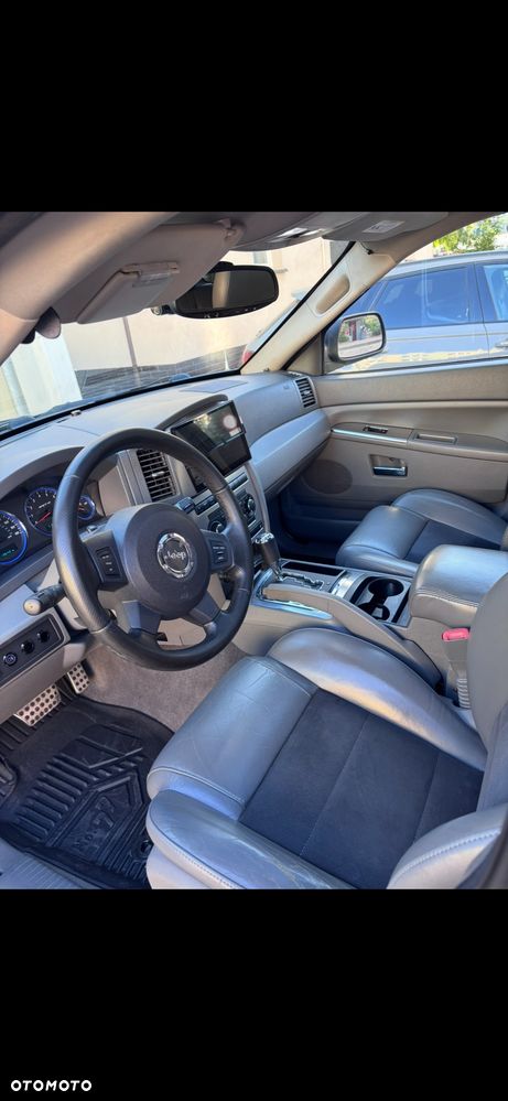 Jeep Grand Cherokee Gr 6.1 V8 SRT8 - 6