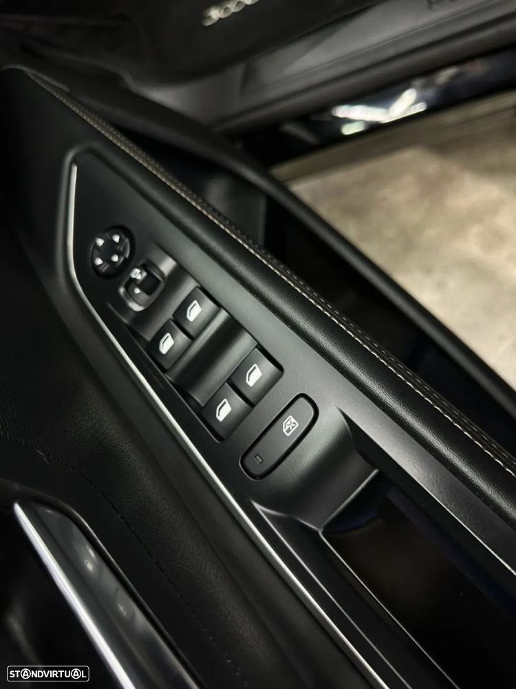 Peugeot 5008 1.5 BlueHDi GT Line EAT8 - 16