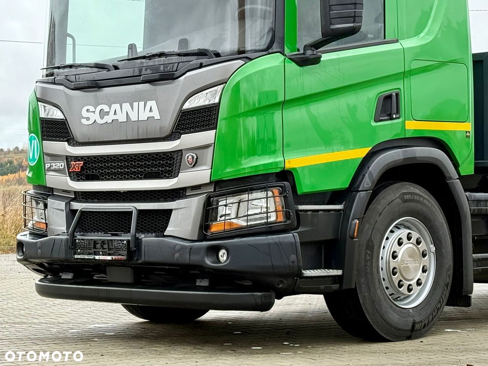 Scania P320 / PLATFORMA / NOWY / 5 TYŚ KM / SYPIALKA / 2023 ROK / CAŁA NA PODUSZKACH / 7.7 M DŁUGOŚCI / LAWETA / DO PRZEWOZU MASZYN ROLNICZYCH ITP - 14