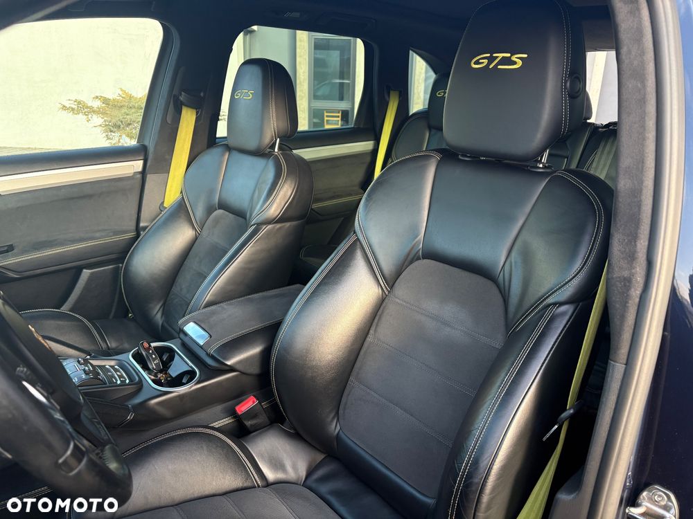 Porsche Cayenne GTS Tiptronic S - 12